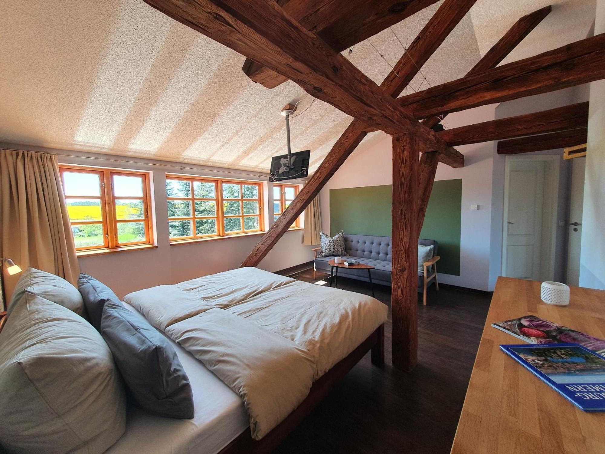 Schmiede1860 Bed & Breakfast Gross Dratow Oda fotoğraf